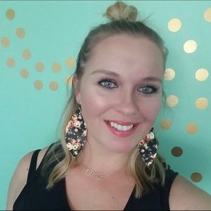 Meet your Posher, Vanessa